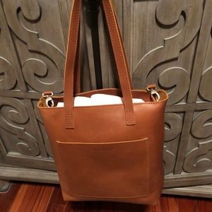 Portland Crossbody Tote with Zipper - Full Grain Leather Honey